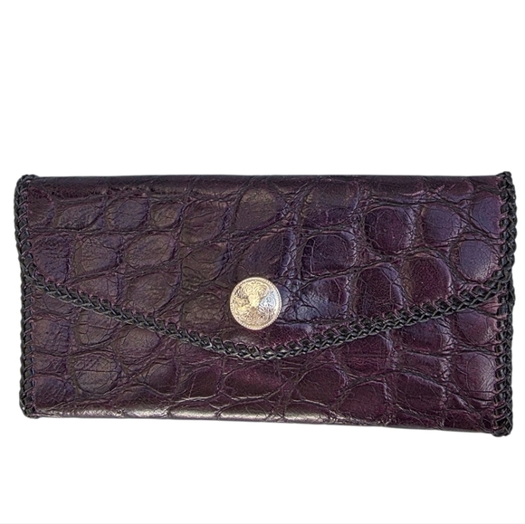 Source Unknown Handbags - Leather Crocodile-Embossed Purple Clutch